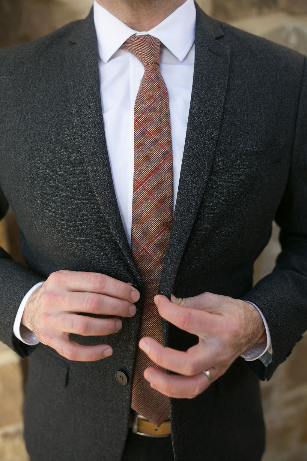 Highland Window Pane Tie